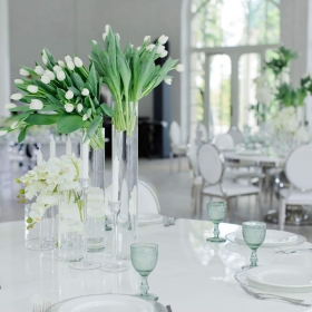 Июньская свадьба в стиле минимализм от студии Maria German Decor